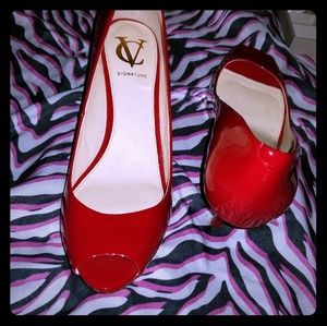 VC signature Vero cuoio red heels